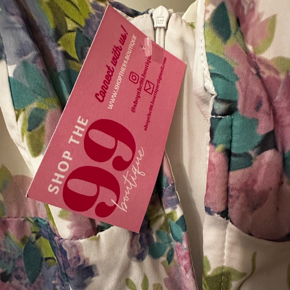 BNWT Off the Shoulder Floral Mini Dress - Picture 3 of 4